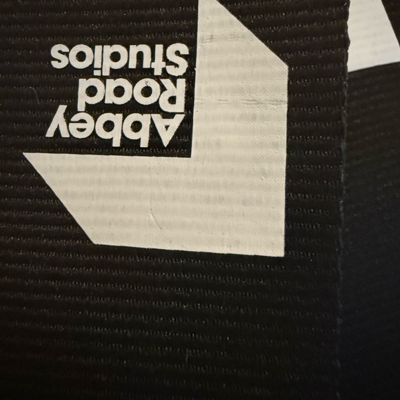 Black Adjustable Guitar Strap Abbey Road Studios - Picture 4 of 6